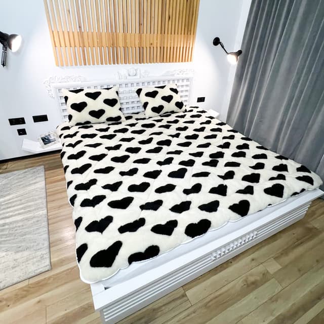 Комплект Хутряні серця Vital Textile ковдра 200×220 + 2 подушки 50×70 KIє-50 - thumbnail 1