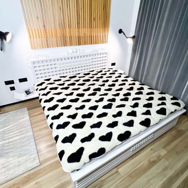 Комплект Хутряні серця Vital Textile ковдра 200×220 + 2 подушки 50×70 KIє-50 - thumbnail 2